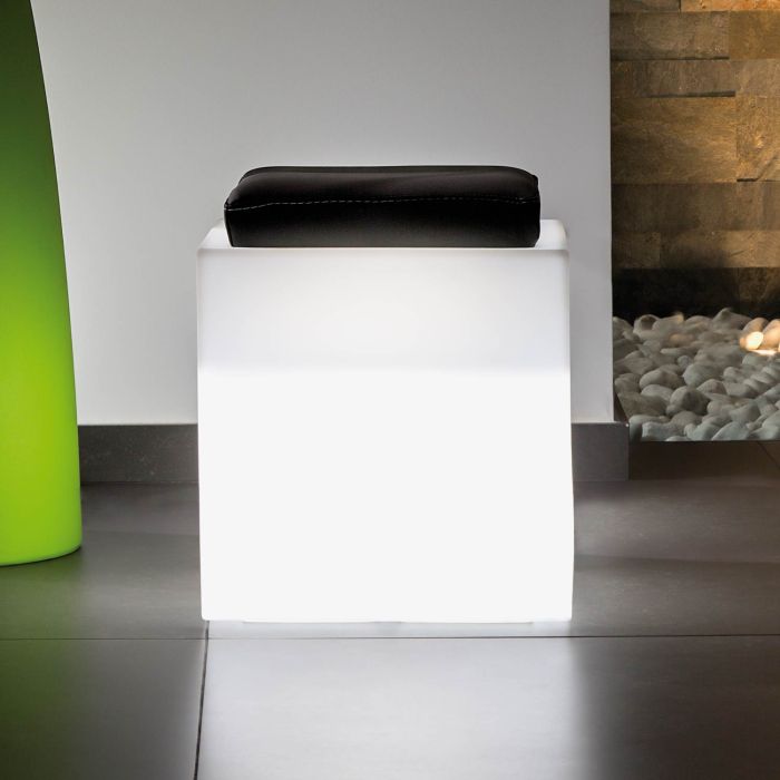 Pouf Square en résine Carrè avec Led main product photo